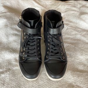 Women’s wedge heel sneakers